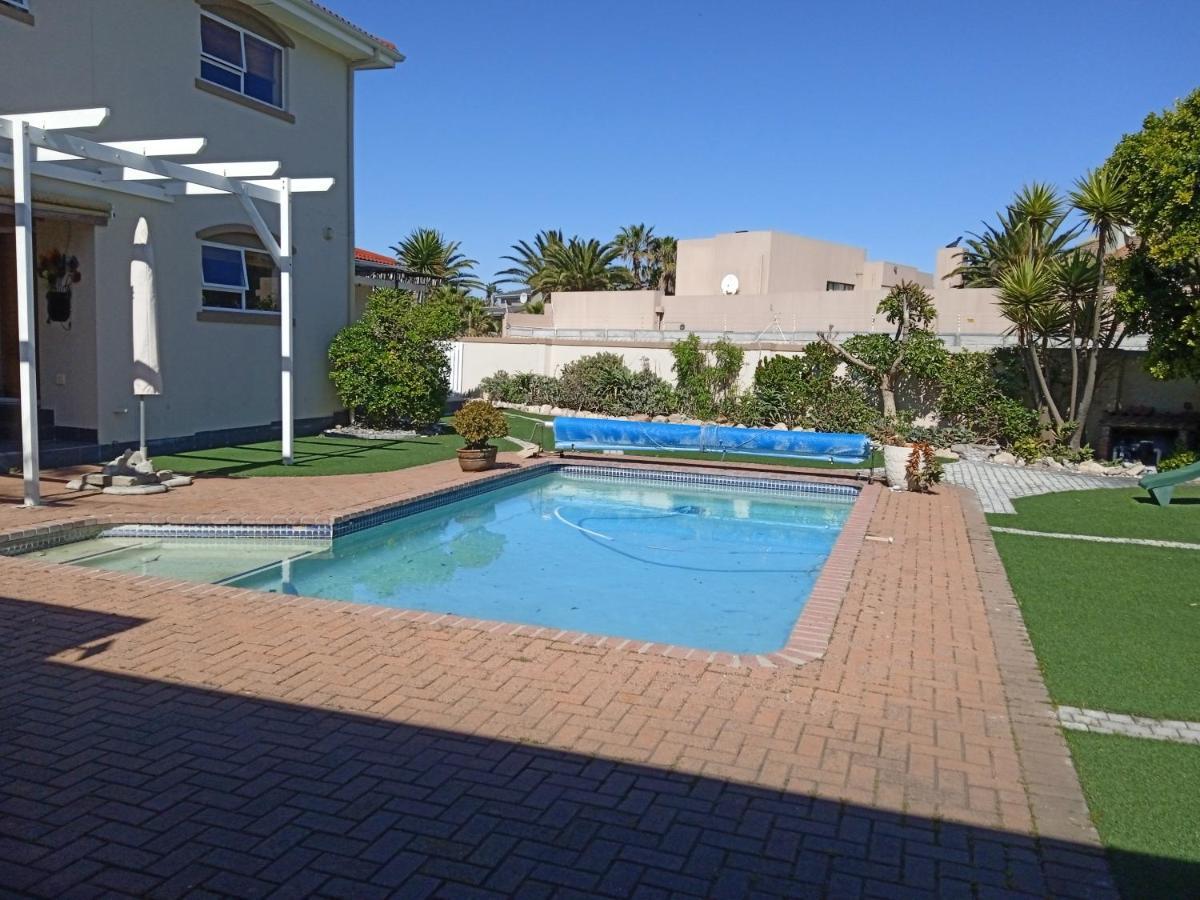 Carmel Huys Villa Cape Town Exterior photo